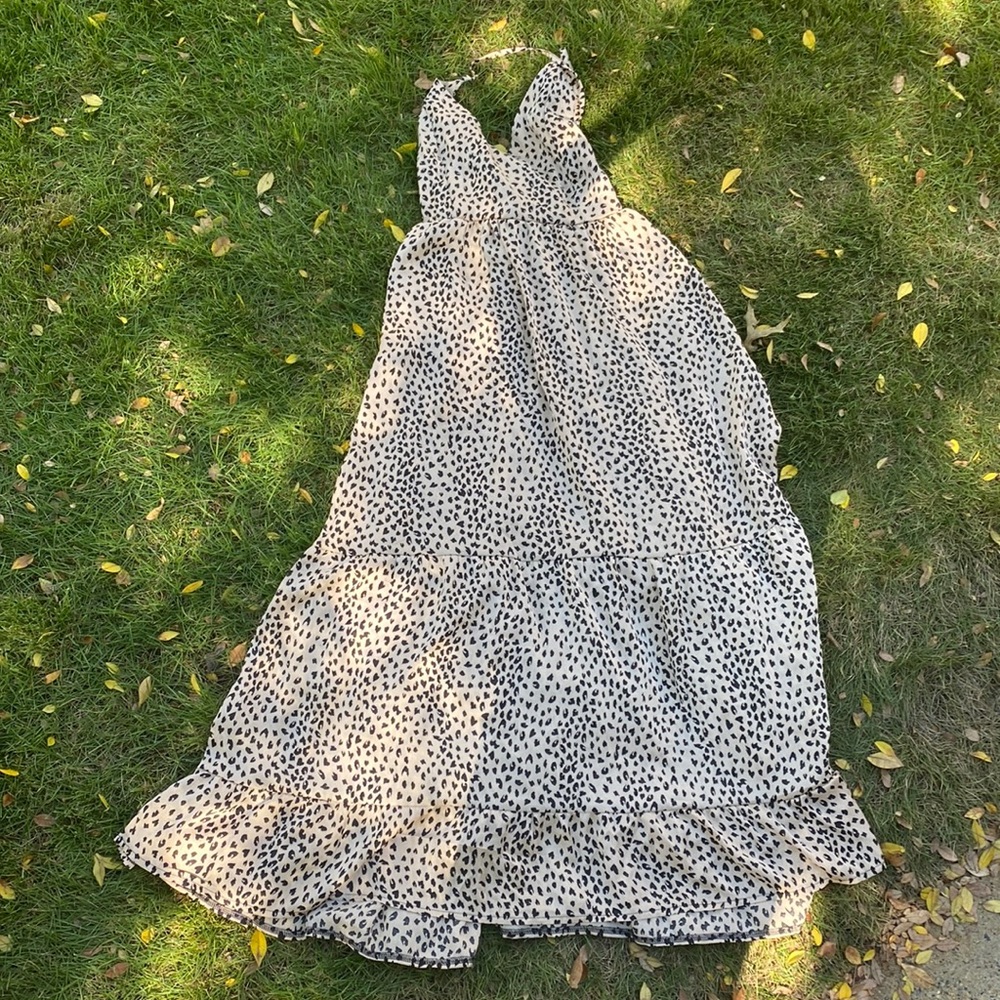 Brand new sun dress with the tags on it size medium from cupshe